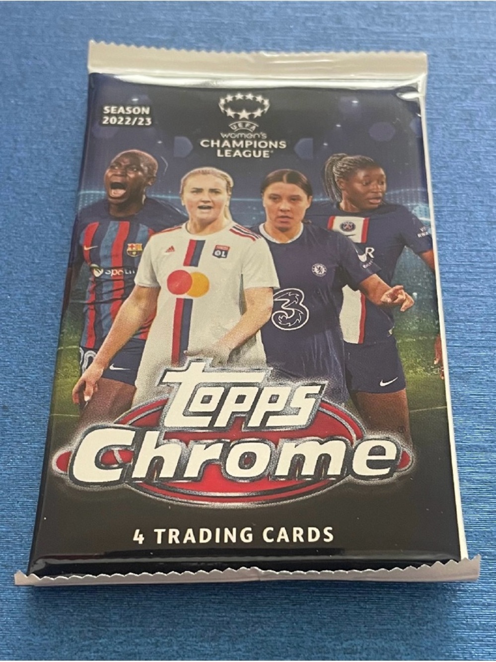 Topps Chrome UEFA Women's Champions League Pack - Blue, Red, White